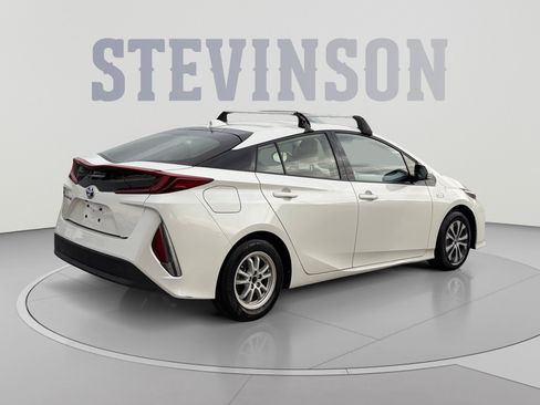 Used 2020 Toyota Prius Prime LE FWD image 5