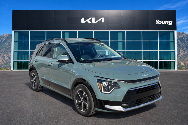 Used 2024 Kia Niro FWD image 1