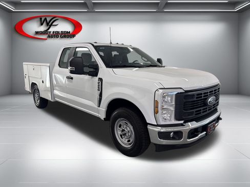 New 2026 Ford F250 XL w/ XL Chrome Package RWD image 3