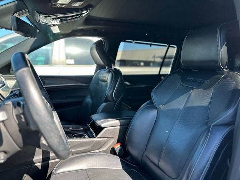 Used 2021 Jeep Grand Cherokee L Overland w/ Luxury Tech Group IV image 9