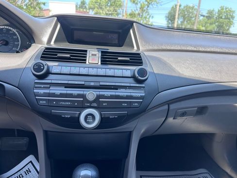 Used 2010 Honda Accord LX image 11