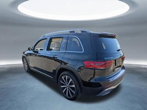 Used 2022 Mercedes-Benz GLB 250 image 6