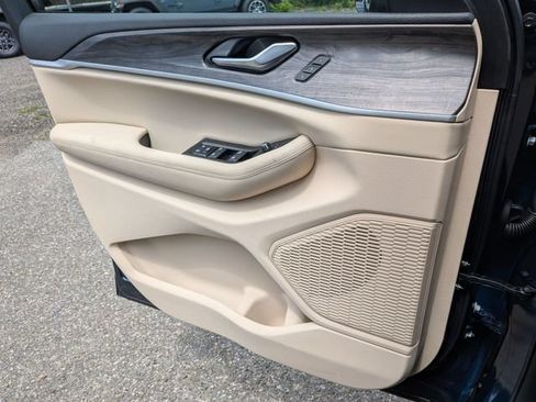 New 2026 Jeep Grand Cherokee Limited AWD/4WD image 22