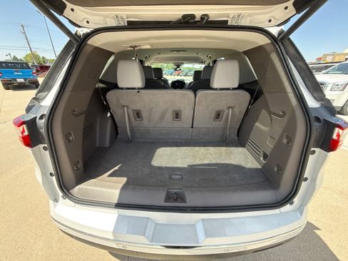 Used 2019 Chevrolet Traverse Premier FWD image 5
