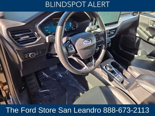 Used 2025 Ford Escape SE w/ PHEV Premium Package FWD image 11