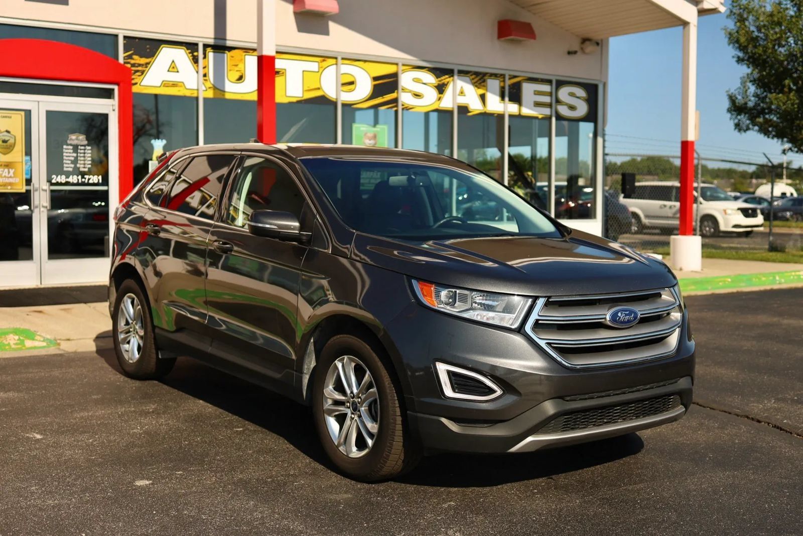 Used 2018 Ford Edge SEL w/ Equipment Group 201A AWD/4WD image 3