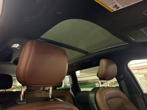 New 2026 Lincoln Nautilus Reserve w/ Jet Appearance Package AWD/4WD image 13
