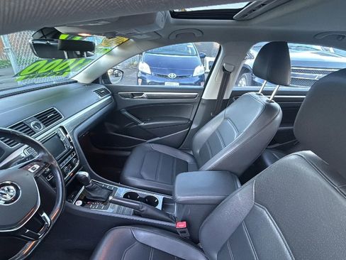Used 2017 Volkswagen Passat 1.8T SE image 33
