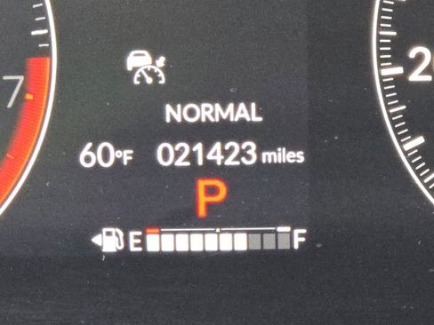 Used 2026 Honda HR-V EX-L image 5