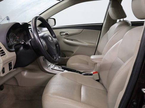 Used 2013 Toyota Corolla LE Special Edition image 12