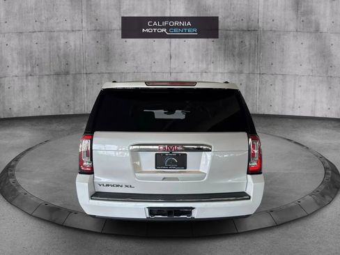 Used 2018 GMC Yukon XL Denali w/ Denali Ultimate Package AWD/4WD image 6