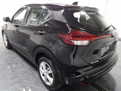 Used 2024 Nissan Kicks S FWD image 7