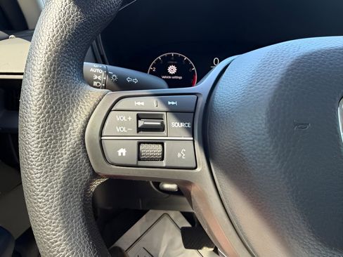 Used 2023 Honda CR-V EX image 13