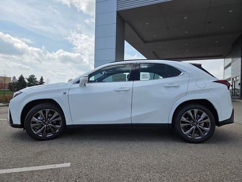 New 2026 Lexus UX 300h AWD image 22