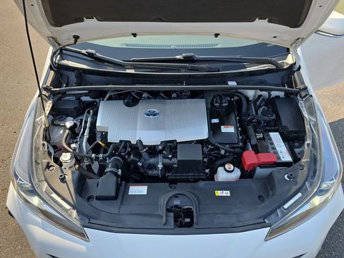 Used 2022 Toyota Prius LE FWD image 30