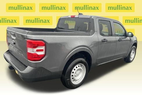 Used 2025 Ford Maverick XL image 3