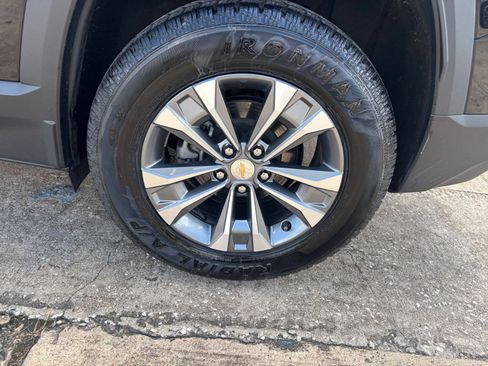 Used 2025 Chevrolet Equinox LT FWD image 31