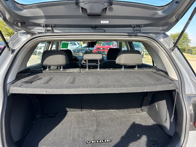 Used 2021 Hyundai Venue SEL FWD image 7