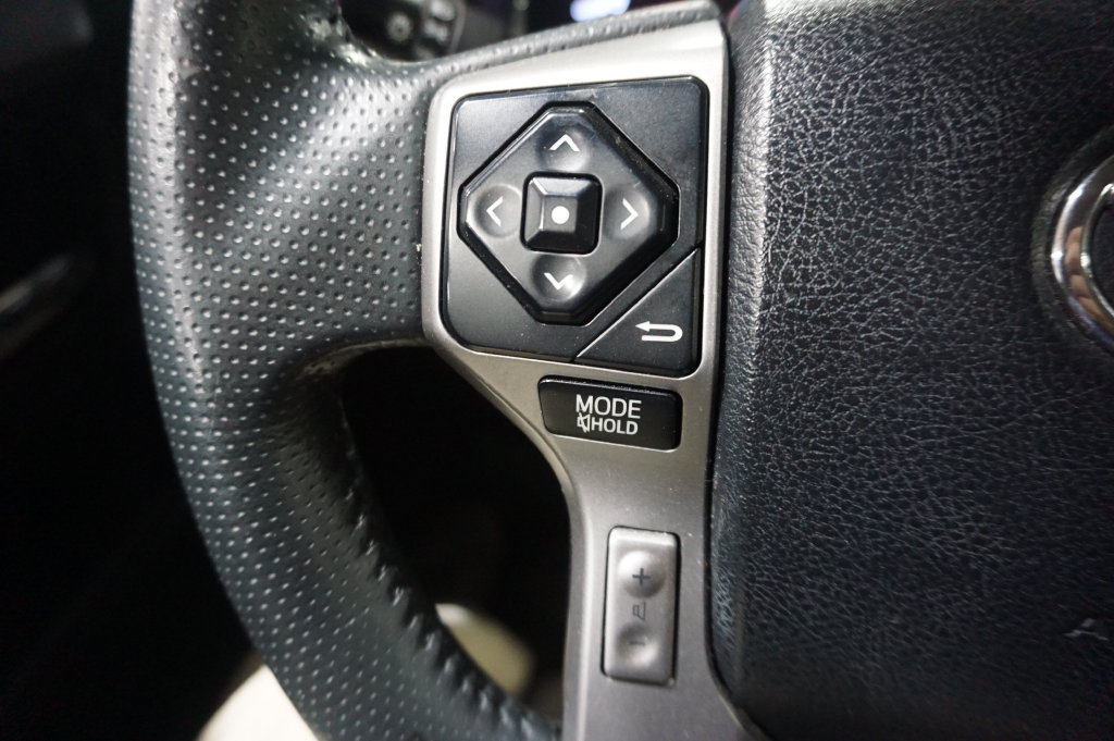 Used 2018 Toyota 4Runner SR5 RWD image 7