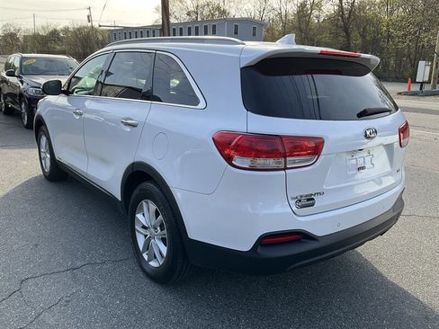 Used 2016 Kia Sorento AWD w/ LX Convenience Package image 7