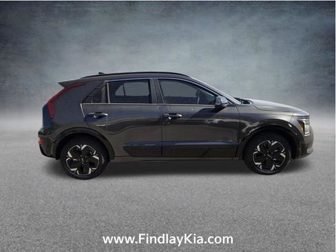 New 2026 Kia Niro Wind FWD image 3