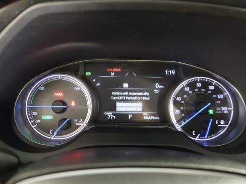 Used 2022 Toyota Venza XLE AWD/4WD image 42