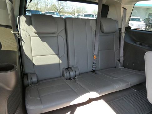 Used 2019 GMC Yukon Denali w/ Denali Ultimate Package image 18