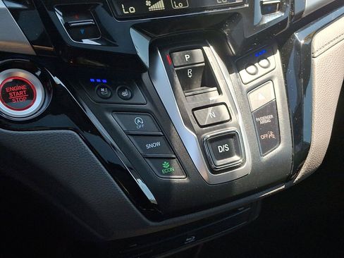 Used 2020 Honda Odyssey Elite image 16