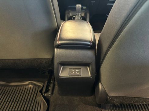 Used 2024 Toyota Corolla SE w/ SE Premium Package FWD image 26
