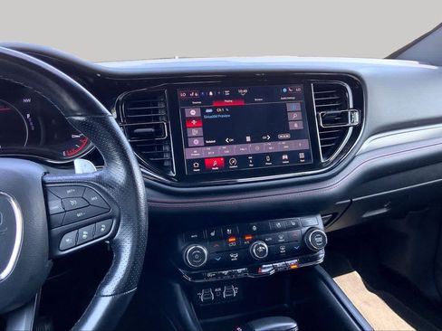 Used 2024 Dodge Durango GT RWD image 7