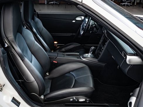 Used 2012 Porsche 911 Turbo S image 40