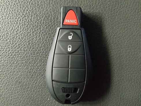 Used 2019 RAM 1500 Tradesman RWD image 32