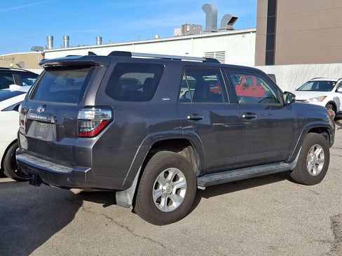 Used 2019 Toyota 4Runner SR5 Premium AWD/4WD image 3