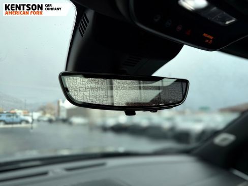 Used 2024 GMC Acadia Denali w/ Super Cruise Package image 32