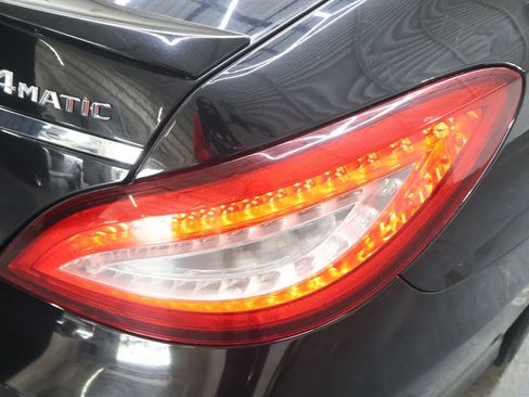 Used 2015 Mercedes-Benz CLS 550 4MATIC w/ Premium Package image 35