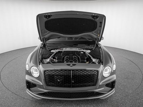 Used 2025 Bentley Flying Spur Plug-In Hybrid AWD/4WD image 39