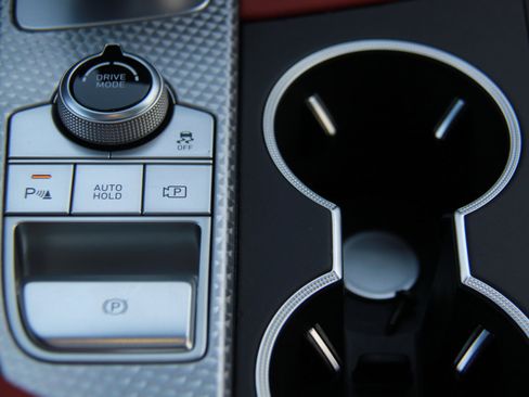 Used 2023 Genesis G70 2.0T w/ Sport Prestige Package image 18