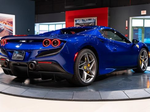 Certified 2021 Ferrari F8 Tributo RWD image 60