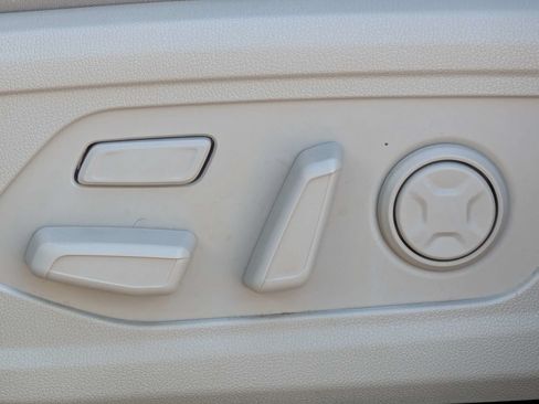 Used 2023 Kia Sorento SX Prestige w/ Panoramic Sunroof Package AWD/4WD image 25