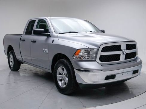 Used 2024 RAM 1500 Classic SLT image 9