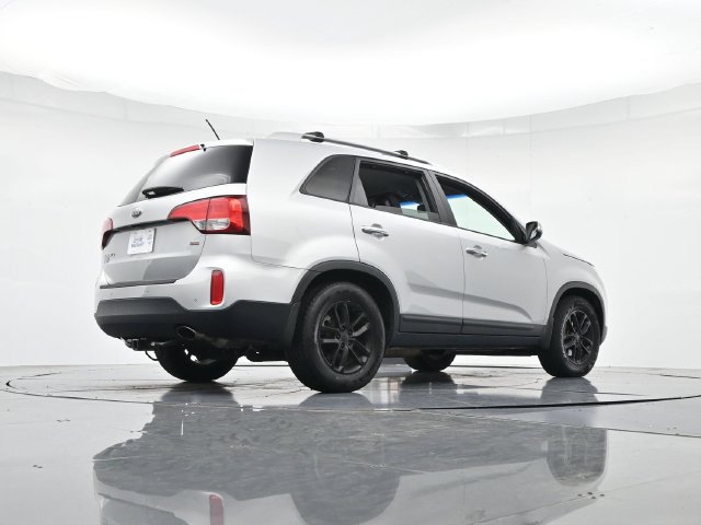 Used 2014 Kia Sorento LX FWD image 34