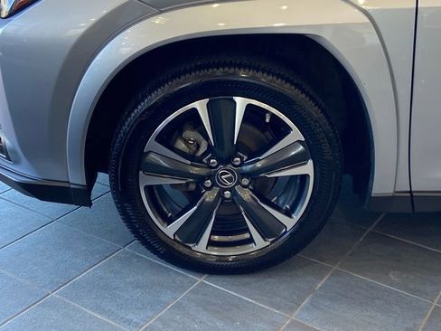 Certified 2024 Lexus UX 250h 250h Premium image 8