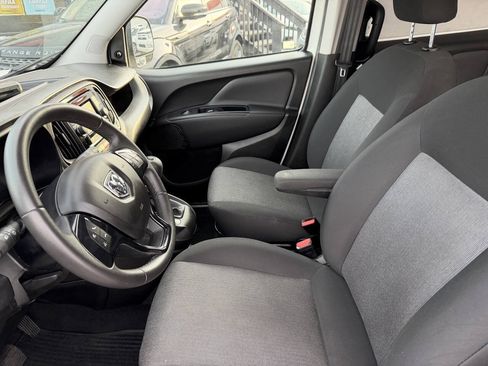 Used 2022 RAM ProMaster City Tradesman FWD image 16