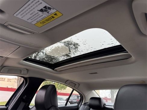 Used 2024 MAZDA MAZDA3 s image 26