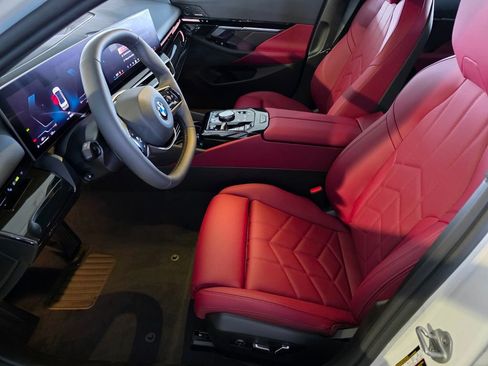 New 2026 BMW 530i w/ M Sport Package image 7