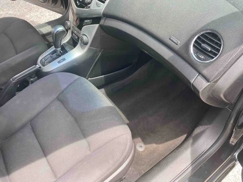 Used 2014 Chevrolet Cruze LT w/ All-Star Edition FWD image 30