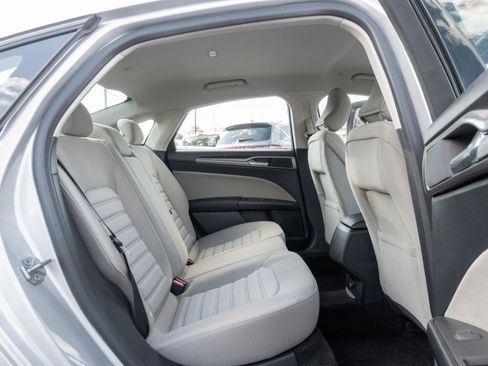 Used 2018 Ford Fusion S FWD image 29