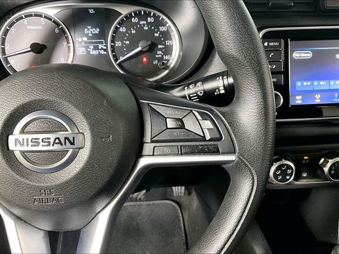 Used 2021 Nissan Versa S image 18