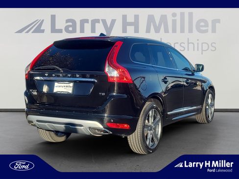 Used 2017 Volvo XC60 T5 Dynamic w/ Preferred Option Package image 5
