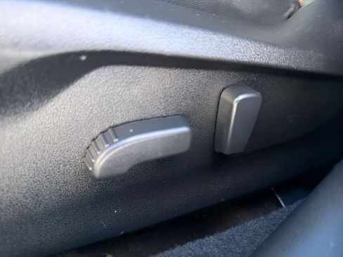 Certified 2023 Subaru Crosstrek 2.5i Limited image 18